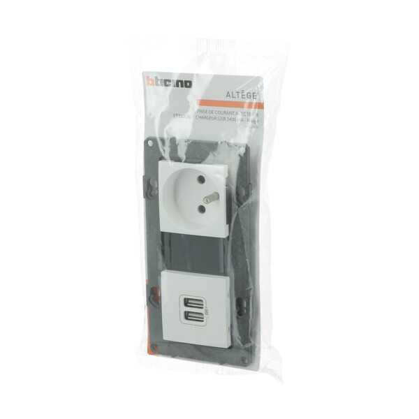 Bticino altège  prise de courant 2p+t + prise double chargeur usb - 2400 ma 6 - neige - compo - Bticino Cofrel - BTAL31DD