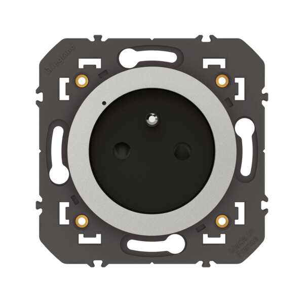 Prise de courant connectée Dooxie With Netatmo 16A avec suivi conso, effet alu, compatible Home + Control - Legrand - 600491A