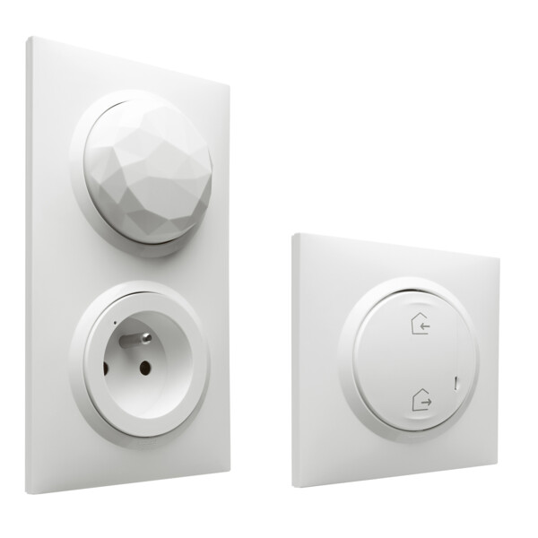 Legrand - pack de démarrage installation connectée dooxie 1 prise control + 1 commande départ/arrivée  -  blanc - Legrand - 600670