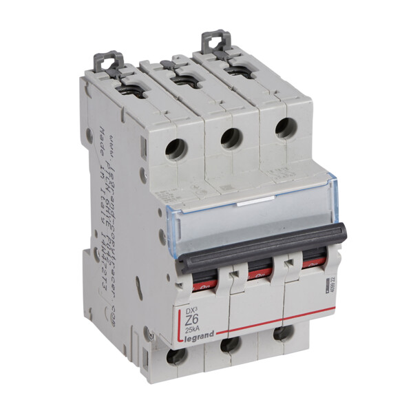 Disjoncteur dx³ 25 ka - courbe z - 3p 400v~- 6 a - vis/vis - 3 modules - Legrand - 409922