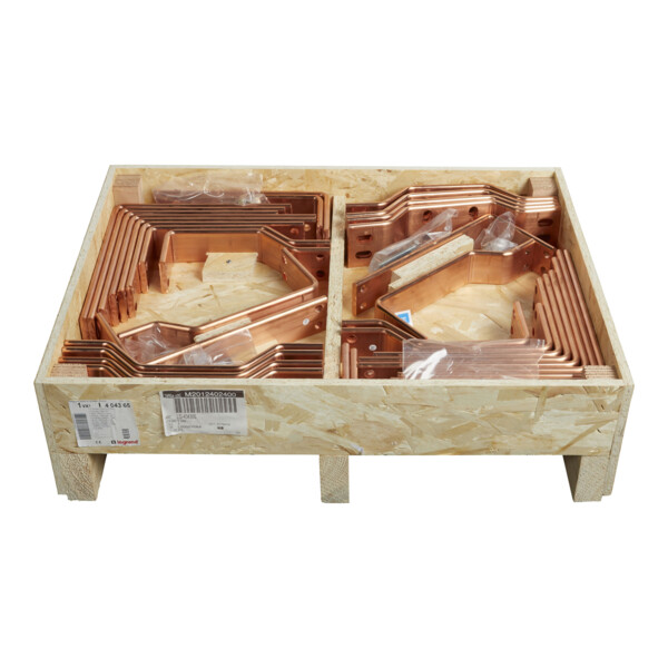 Barre cuivre pliée/percée vx³ -raccdt aval dmx³ taille 1 - inverseur version fixe x4 - Legrand - 404365