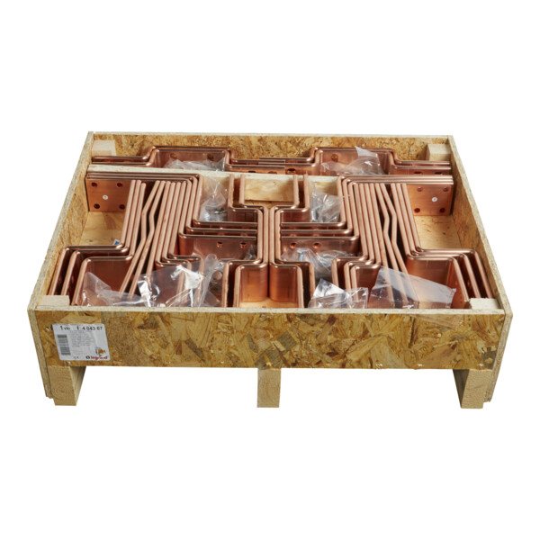 Barre cuivre pliée/percée vx³ -raccdt aval dmx³ taille 1 -inverseur version débro x4 - Legrand - 404367