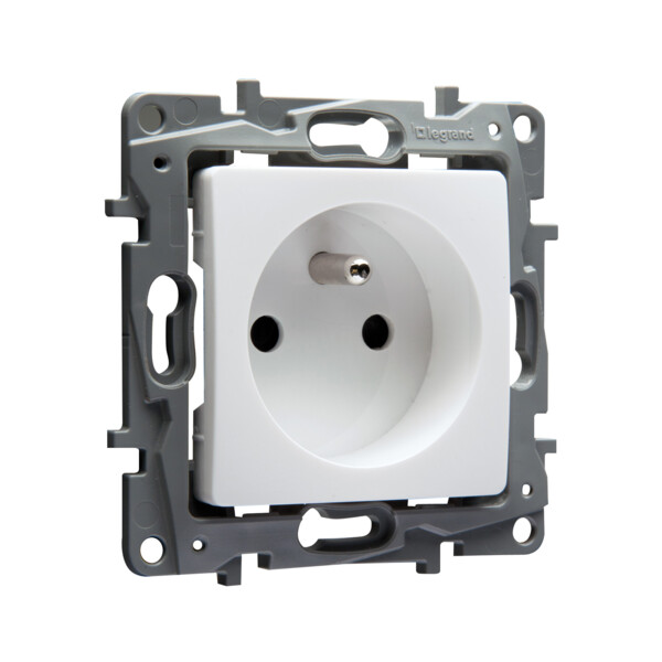 Prise de courant 2P+T pur Legrand Niloé 16A bornes automatiques - Legrand - 664735