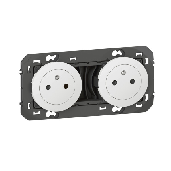 Double prise de courant 2P+T blanc Legrand Dooxie surface précâblées 16A - Legrand - 600332