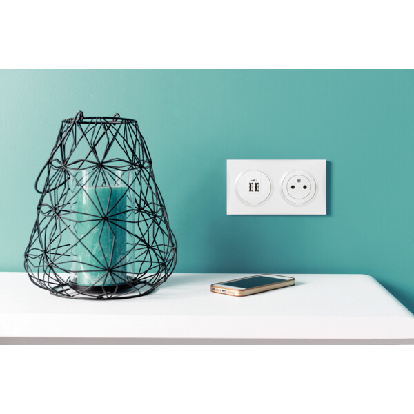 Prise de courant 2P+T blanc Legrand Dooxie surface 16A - Legrand - 600335