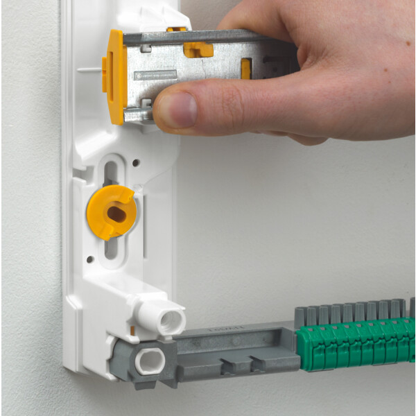 Tableau électrique Legrand Drivia 3 rangées 18 modules IP30 IK05 blanc RAL 9003 - Legrand - 401223