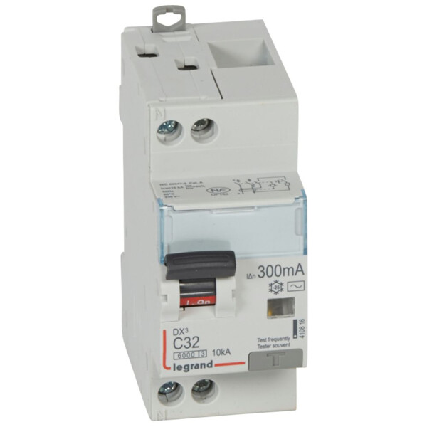 Disjoncteur différentiel monobloc dx³ 6000-vis/vis-u+n 230v~-32a-typeac-300ma-10ka-courbe c-départ - Legrand - 410816