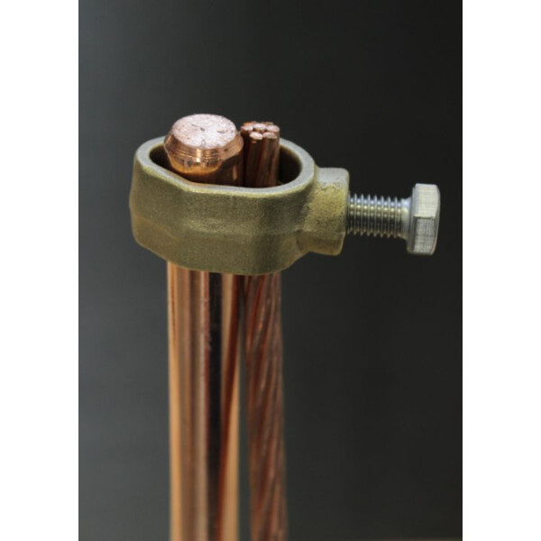 Bride de raccordement pour piquet de terre diamètre 14mm et câble de section de 16 à 70mm² - NoName - CPC1670