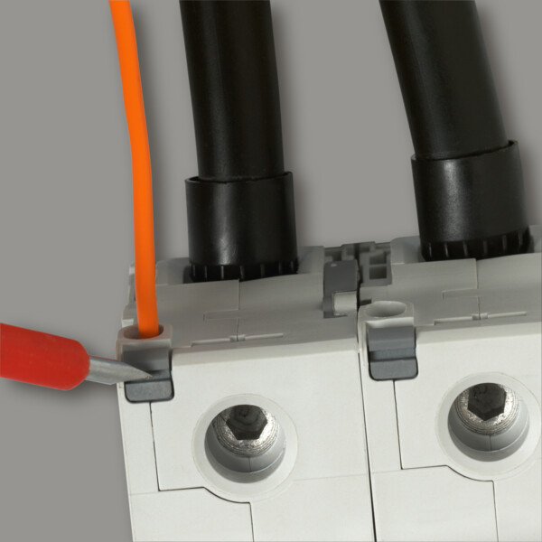 Disjoncteur dx³-vis/vis-4p-400v~-125a-25ka-courbe c-protect départ - Legrand - 409803