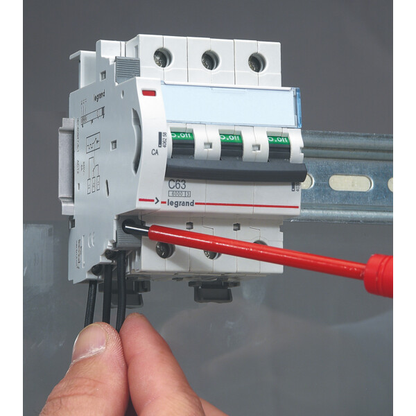 Contact auxiliaire inverseur Legrand DX³ 6A 250 v 0,5 modules - Legrand - 406258