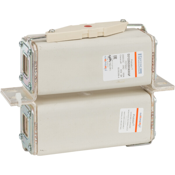 Fusible ultra rapide 2x122 ar 2000vdc cei 630a percuteur Équerres - Mersen - Ferraz - F076641