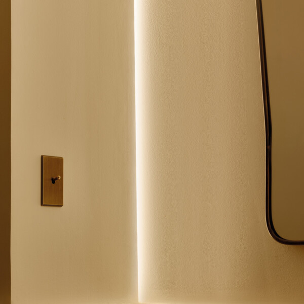 Mécanisme renforcé étroit dore 1 poussoir pour collection confidence - Modelec - 074073G