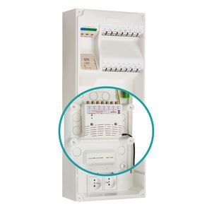 Coffret de communication multibox gr3 16rj45 + ampli tv