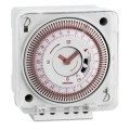 Horloge analogique Grasslin Tactic 171.2 220-240V 50Hz