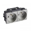 Prise de courant 3x2P+T tech Bticino Livinglight précâblée 16A 250V bornes automatiques