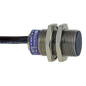 détecteur inductif XS1 cylindrique M18 Sn 5 mm câble 5m