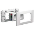 Optiline 70 - Support D'appareillage 45 X 45 Avec 1 Prise Double à 45°