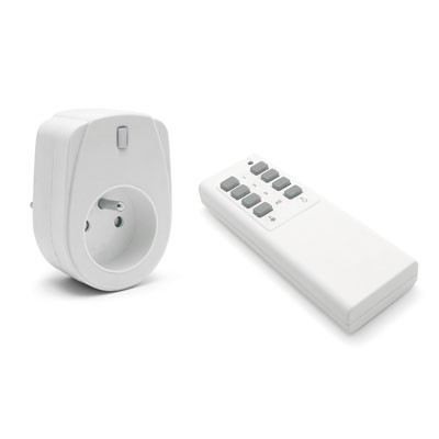Prise télécommandée et répéteur wifi