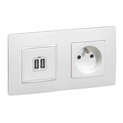 Double prise USB Legrand Niloé 2P+t - blanc - Encastré