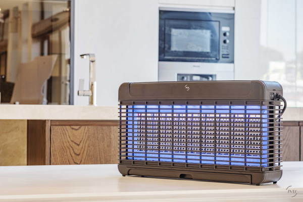 Désinsectiseur à LED 13W JVD à très faible consommation énergetique