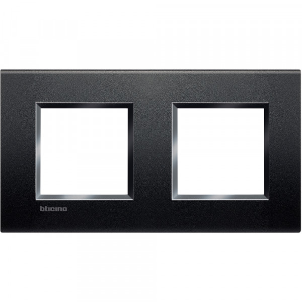 Plaque Neutre Anthracite 2x2 Modules Horizontaux ou Verticaux LivingLight BTicino – Entraxe 71 mm