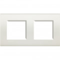 Plaque blanche Bticino Livinglight 2 postes 2x2 modules entraxe 71mm