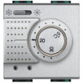 Thermostat électronique d'ambiance avec commutateur été/hiver Living Light Bticino Tech