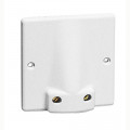 Sortie câble 20A ou 32A 95x95mm pour câble Ø17mm à Ø19mm fixation par vis ou griffes