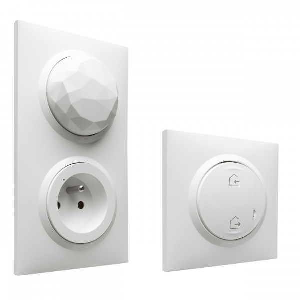 Legrand - pack de démarrage installation connectée dooxie 1 prise control + 1 commande départ/arrivée  -  blanc