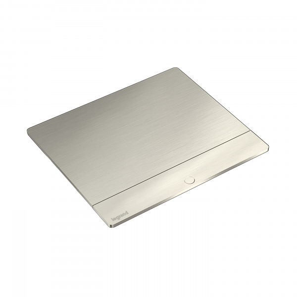 Incara Pop-up à encastrer dans mobilier et à équiper de 4 modules avec couvercle finition inox