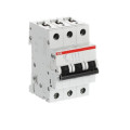 Disjoncteur s203 3p 8a courbe c raccordement a vis - 10ka (3modules)