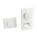 Pack de démarrage Céliane With Netatmo avec prise connectée et commande sans fil - Blanc