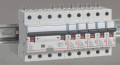 Disjoncteur différentiel monobloc DX3 Legrand 6000 -vis- 4p- 400v~ -32a-typeac-30ma-10ka-courbe c-départ