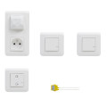 Pack de demarrage connecte eclairage + prise  mosaic blanc