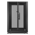 Netshelter sx - baie 19p avec panneaux - 18u - 600x900x925mm - noir