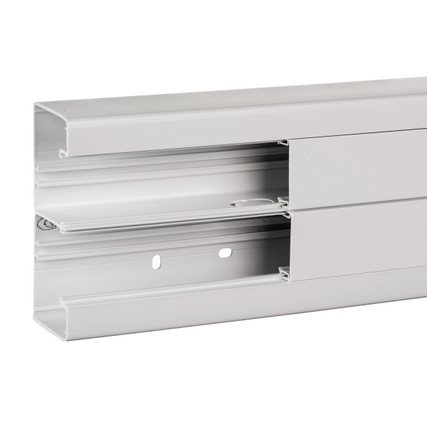 Goulotte 140x55mm Schneider OptiLine 45 2 compartiments blanc polaire