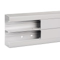 Goulotte 140x55mm Schneider OptiLine 45 2 compartiments blanc polaire