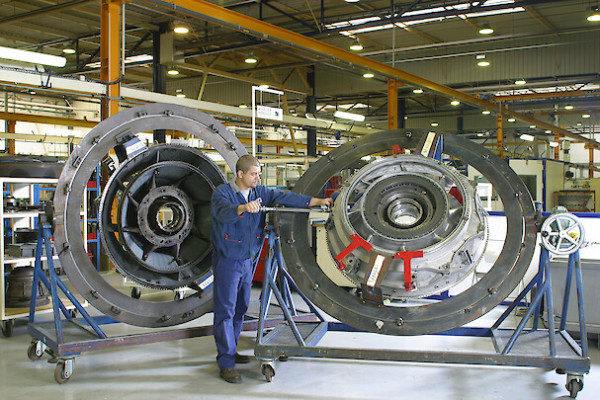 Clé à réarmement automatique avec cliquet amovible de capacité 20-100 n.m