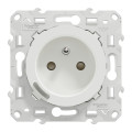 Wiser odace - prise 2p+t connectée - 16a  - zigbee - blanc