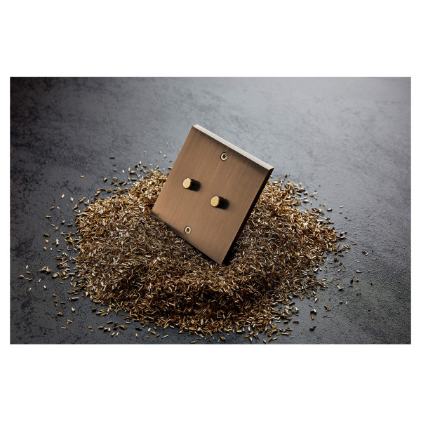 Façade confidence laiton acier brossé etroite longue 1 gros bouton poussoir push 