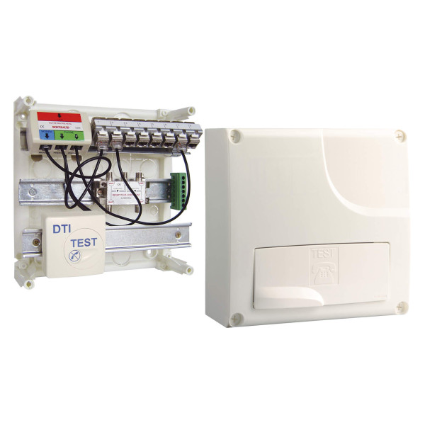 Coffret de communication DELTA initial Grade 2 - 8 RJ45 + TV coax.