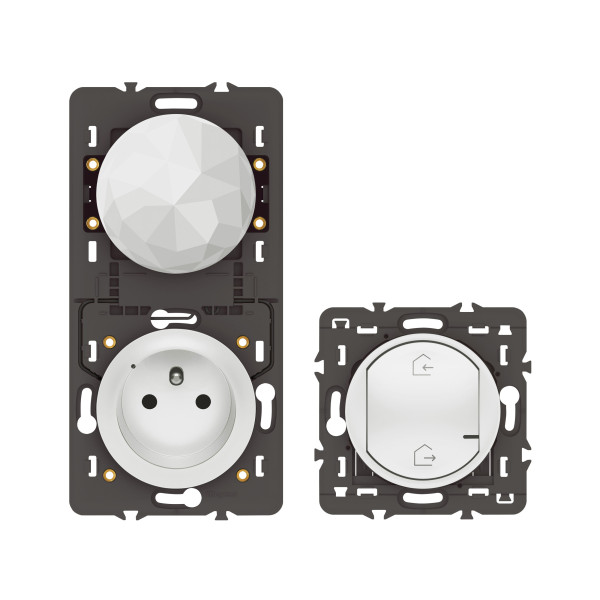 Pack de démarrage connecté Legrand Céliane with Netatmo prise passerelle et 1 commande sans fil