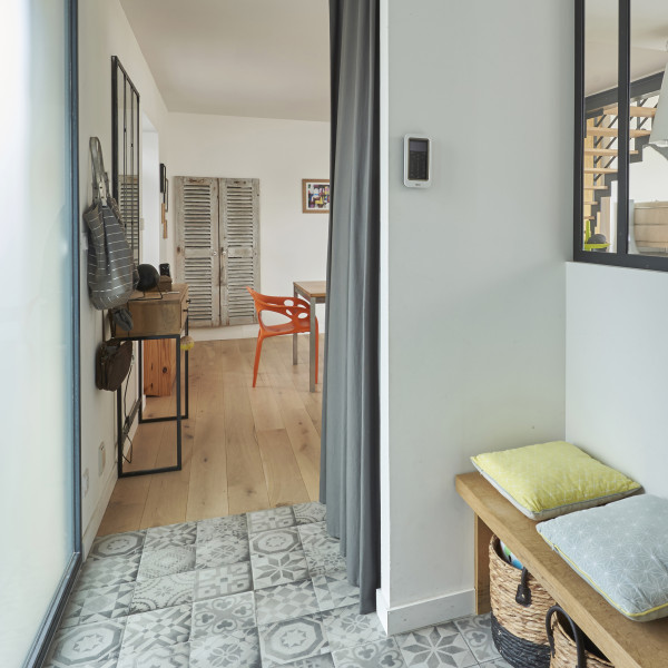 Alarme connectée Delta Dore Pack Tyxal+ sans fil 8 zones avec Tydom Home
