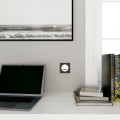 Plaque Odace Touch Schneider Bronze Brossé avec Liseré blanc – 1 Poste