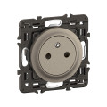Prise 2p+t surface céliane enjoliveur titanium et support