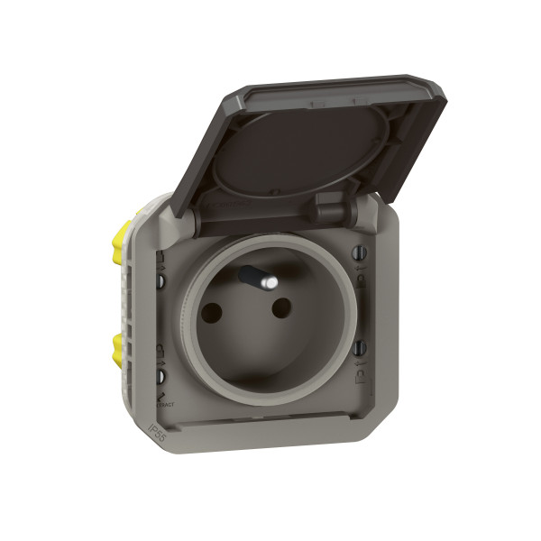Prise de Courant avec Terre étanche avec Volet Plexo Legrand 16 A 250 V – Finition Anthracite - à Equiper d’un Boîtier ou une Plaque Support