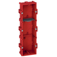 Legrand boite maconnerie monobloc 3 postes prof. 40 mm - dim:221x71mm