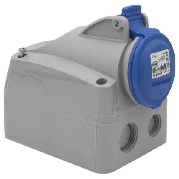 Prise P17 2P+T 16A Legrand 200 à 250V prise saillie femelle IP44 IK09