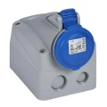 Prise P17 2P+T 16A Legrand 200 à 250V prise saillie femelle IP44 IK09
