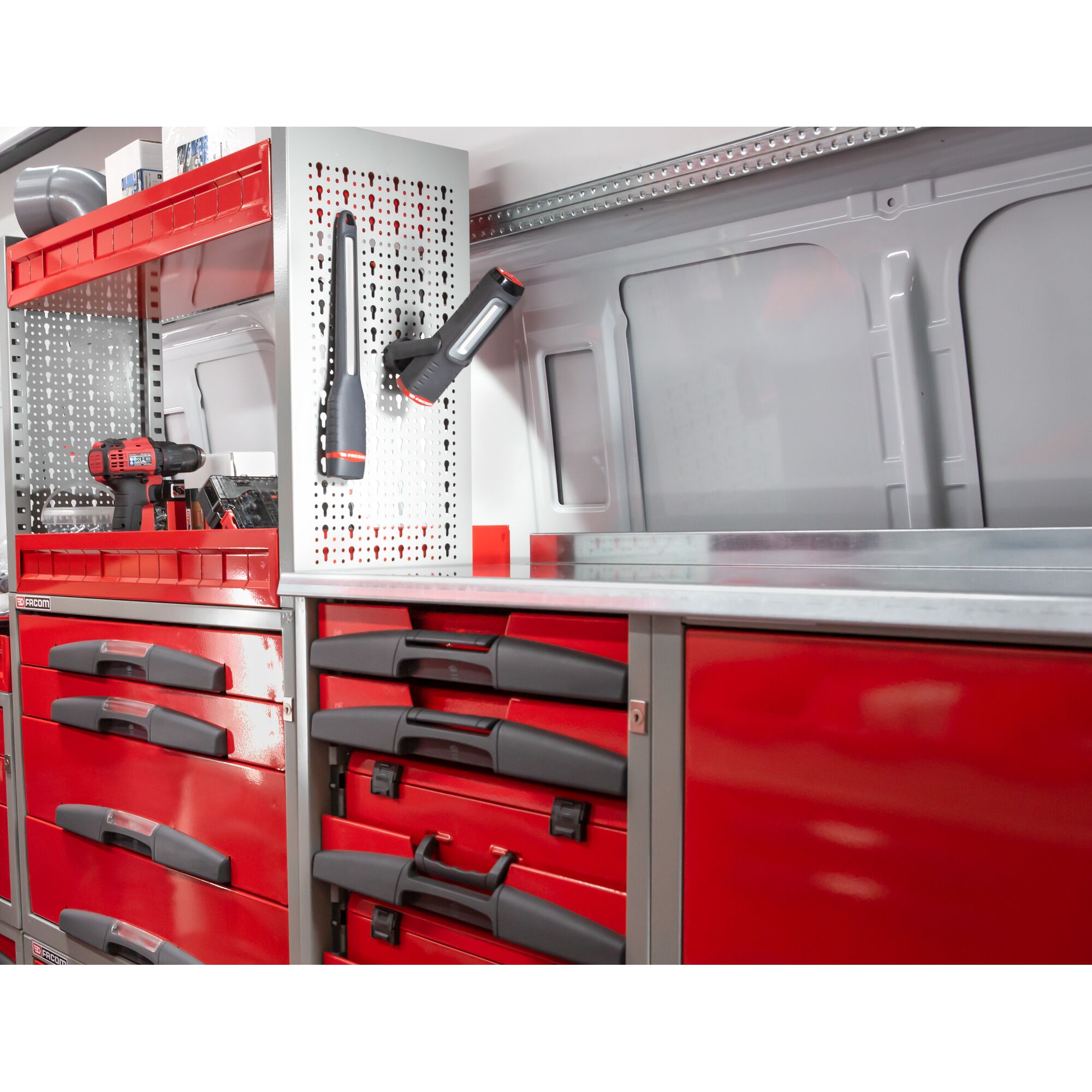 Plan De Travail Facom 990 Mm Avec étau – F50020075, Neuf